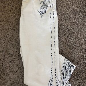 Anthropologie Pilcro Embroidered White Jeans 29
